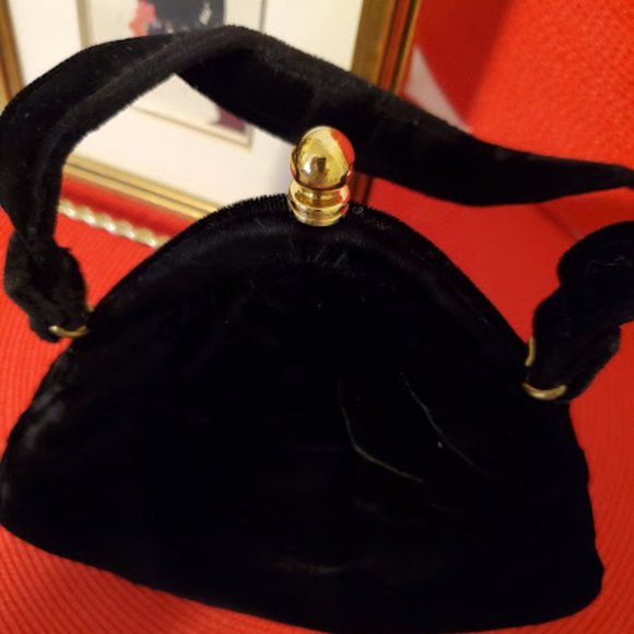 Vintage Black Velvet Purse - Picture 5 of 9